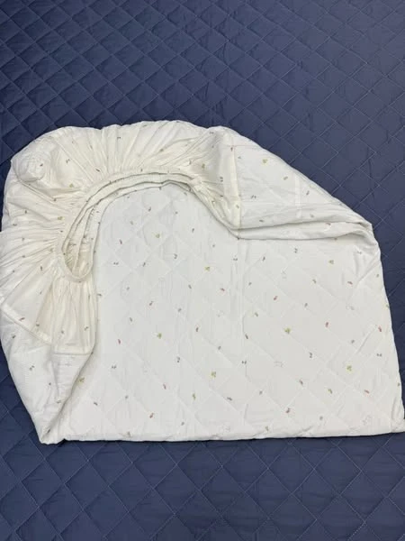 1 ga chun chần bông sz 160cm x 200cm ko có vỏ gối